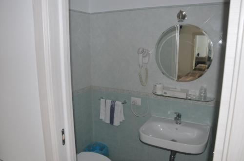 Hotel Guarracino Capri Bagian luar foto